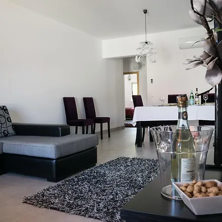 Vitismar Apartamento